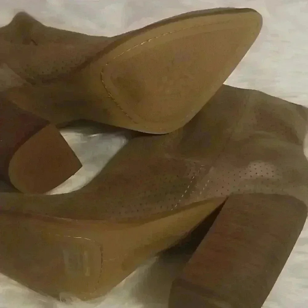 Vince Camuto Suede Boot - Picture 5 of 6